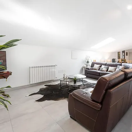 Guestready - Bright Guest house Crestuma