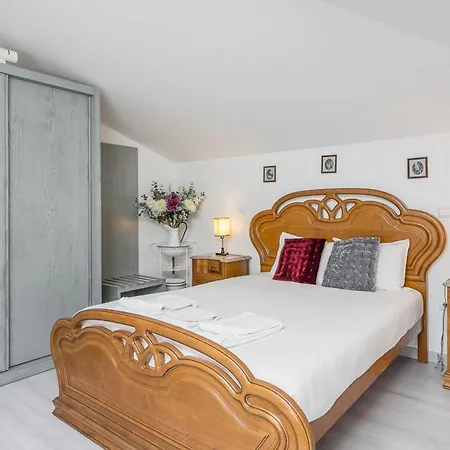 Guestready - Bright Maison d'hôtes Crestuma
