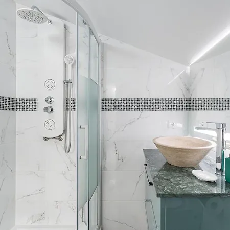 Guestready - Bright Guest house Crestuma