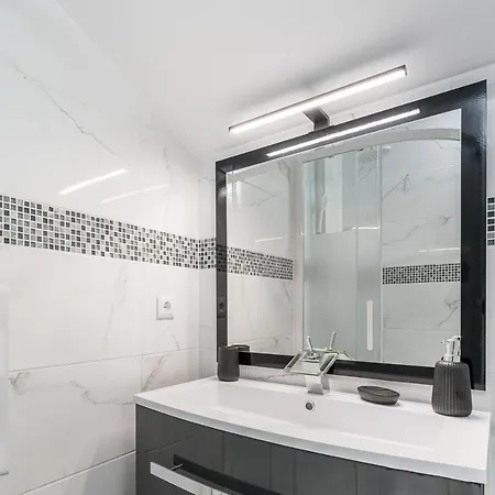 Guestready - Bright 4* Crestuma